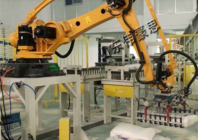 普通碼垛機械手和全自動碼垛機器人的共同點