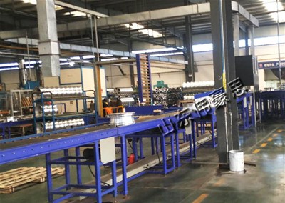 工業(yè)機器人在機床上下料方面的應用