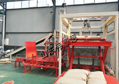 袋式高位全自動碼垛機(jī)機(jī)械手特點介紹是什么？