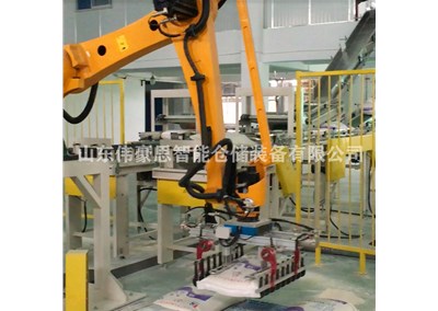 肥料全自動(dòng)碼垛機(jī)受歡迎的原因是什么？