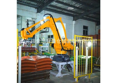 企業(yè)選擇白炭黑全自動碼垛機的原因是什么？