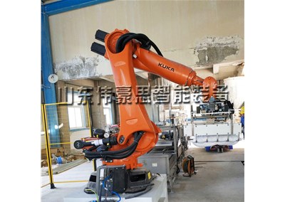 天津碼垛機(jī)器人現(xiàn)場(chǎng) 砂漿自動(dòng)碼垛機(jī)械手