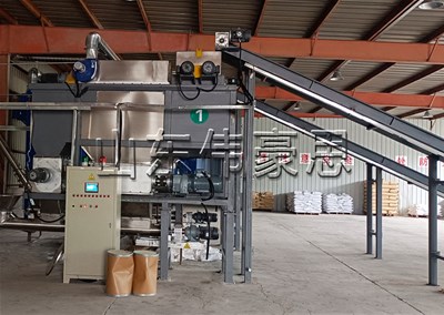 活性炭自動(dòng)拆包機(jī) 自動(dòng)破包投料站優(yōu)勢(shì)