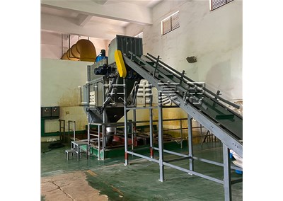 收塵灰自動拆包機的八大設(shè)備優(yōu)勢