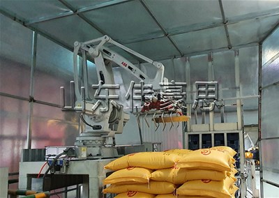 塑膠粉自動(dòng)碼垛機(jī)械手具備哪些特點(diǎn)？