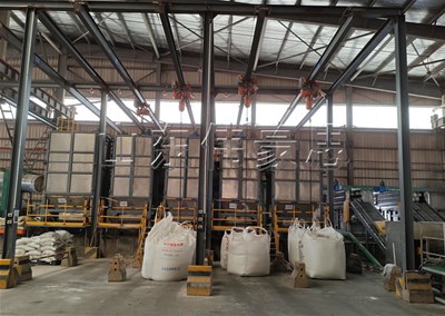 石膏粉自動(dòng)噸袋拆袋機(jī)的流程是什么？